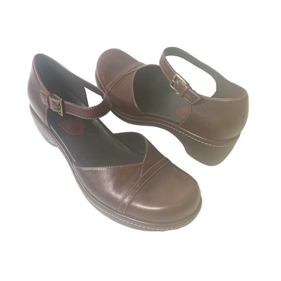 Ecco Shoes - Ecco Womens EU 38 US 7.5 Mid Heels Burgundy Leather Ankle Strap Closed Toe Shoes